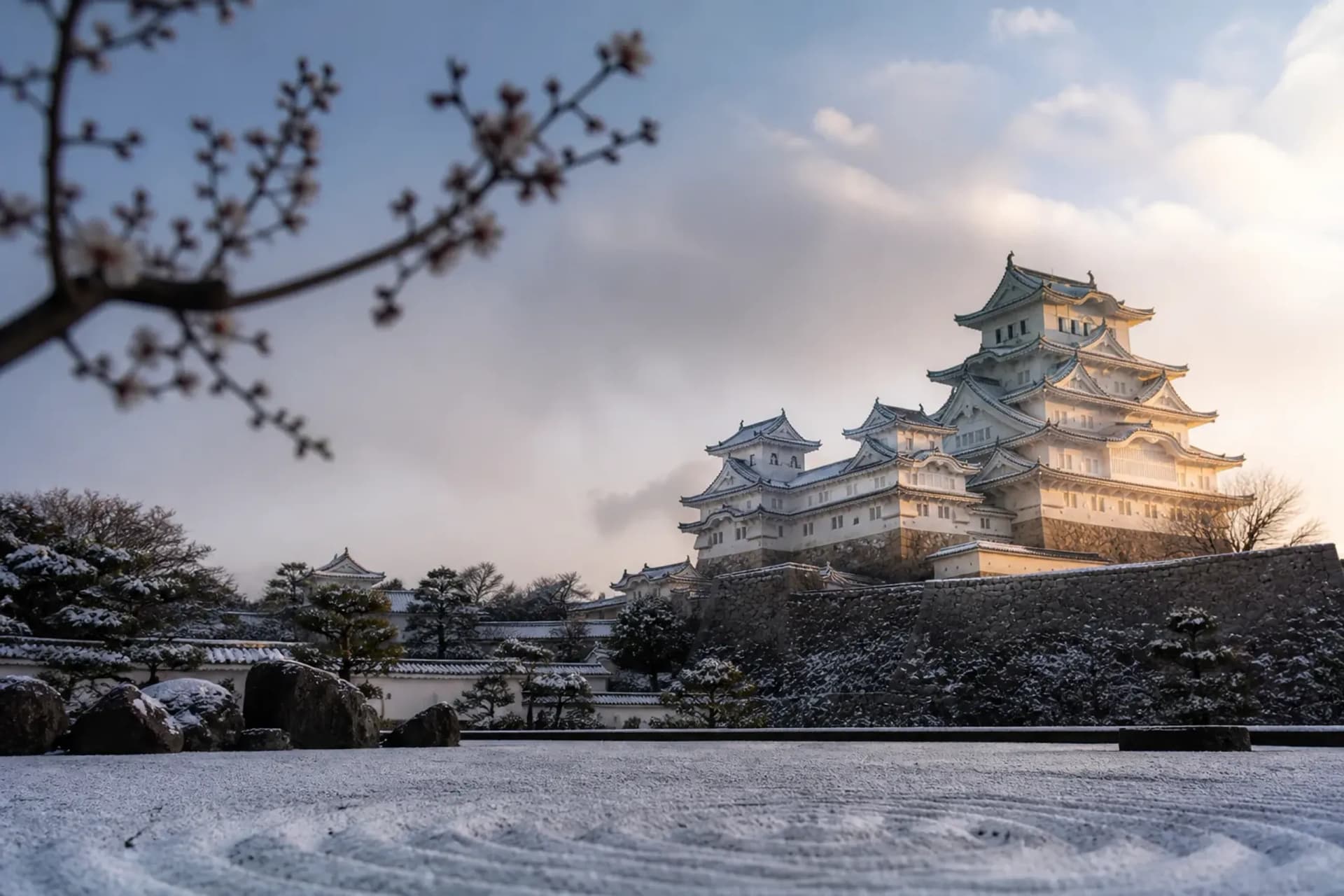 Kobe Shore Day: A Private Himeji Castle Itinerary