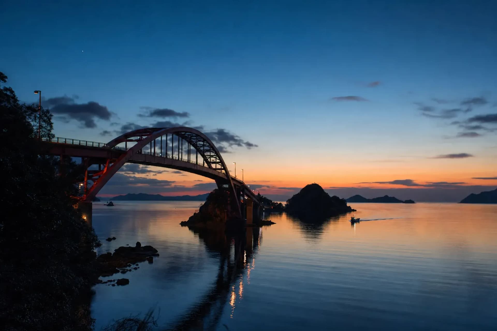 Amakusa in Summer: Dolphins, Sakitsu and the Five Bridges