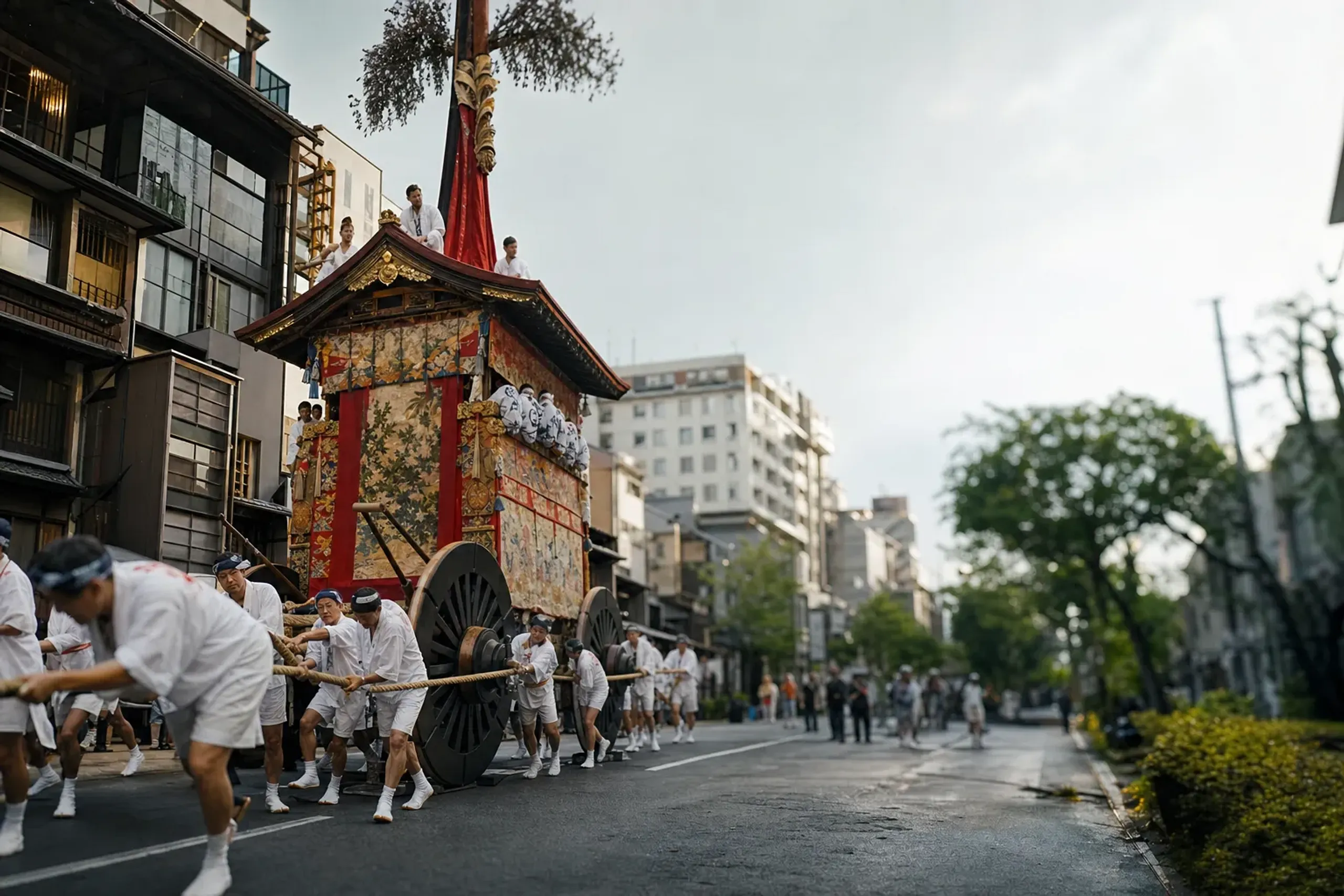 Ato Matsuri, the latter procession, starts at 9:30 a.m. on