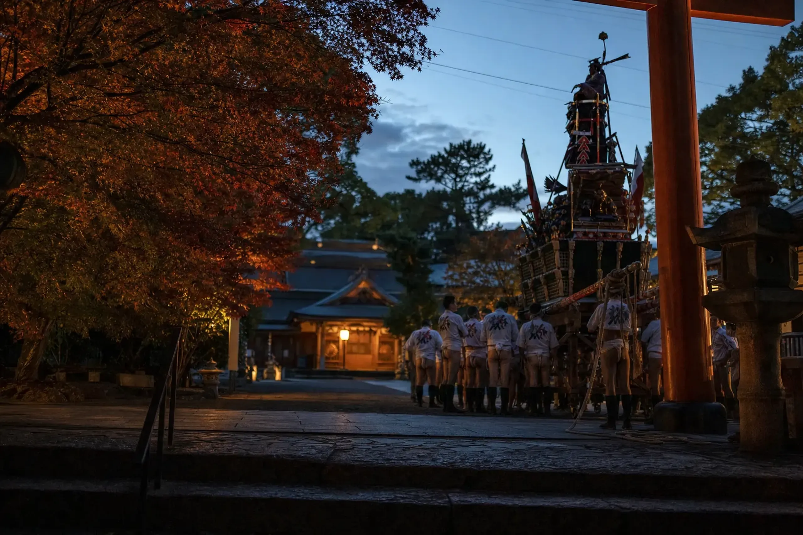 Kushida Shrine is the emotional center, not merely a backdro