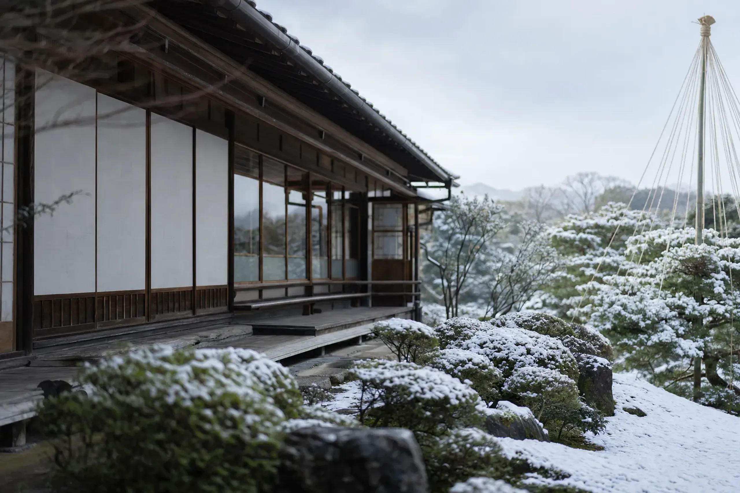 Seisonkaku villa at Kenrokuen, the historic residence built by the 13th Maeda lord for his mother, its refined wooden architecture seen in winter