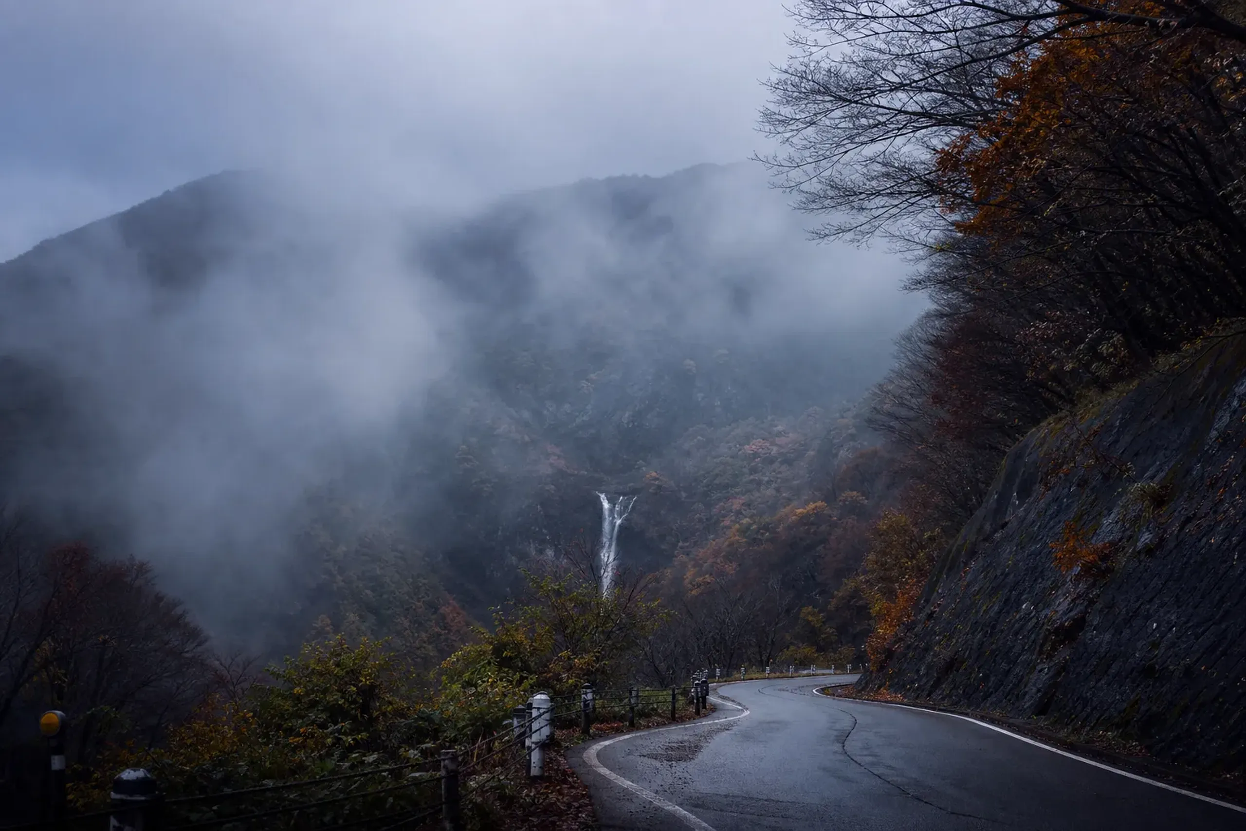 Kirifuri Kogen In Nikko: A Quiet Highland Drive For Waterfalls, Ridge Views, And Wabi-Sabi Stillness