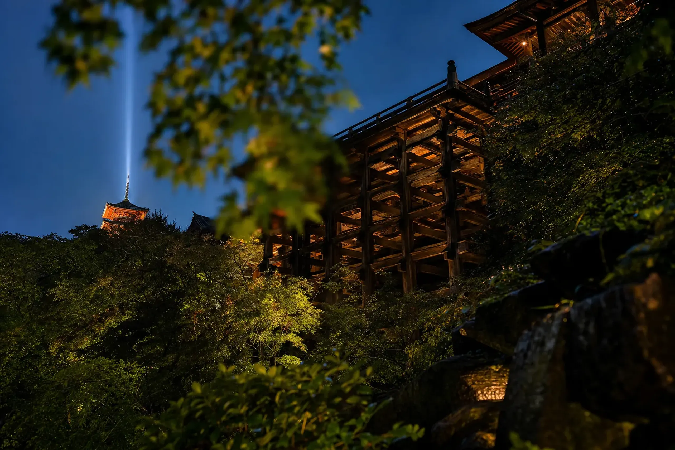 One Visit, a Thousand Pilgrimages: Kiyomizu-dera at Night