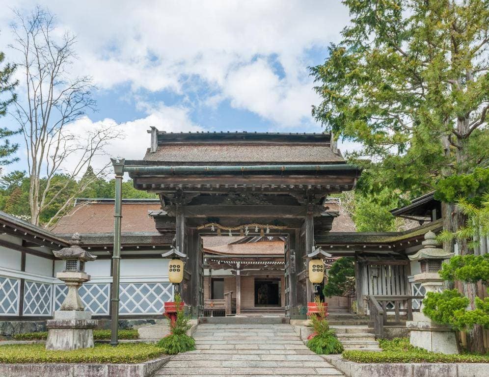 Koyasan Rengejō-in (Rengejoin) | Mount Kōya Temple Lodging