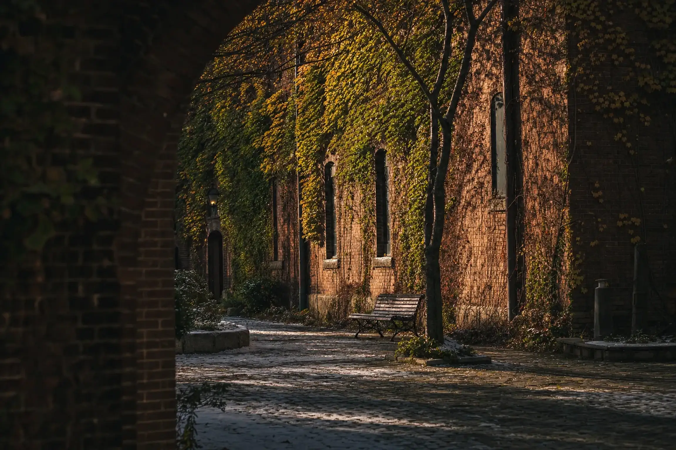 the ivy-covered red brick buildings of Kurashiki Ivy Square, former Kurashiki Spinning Company mill