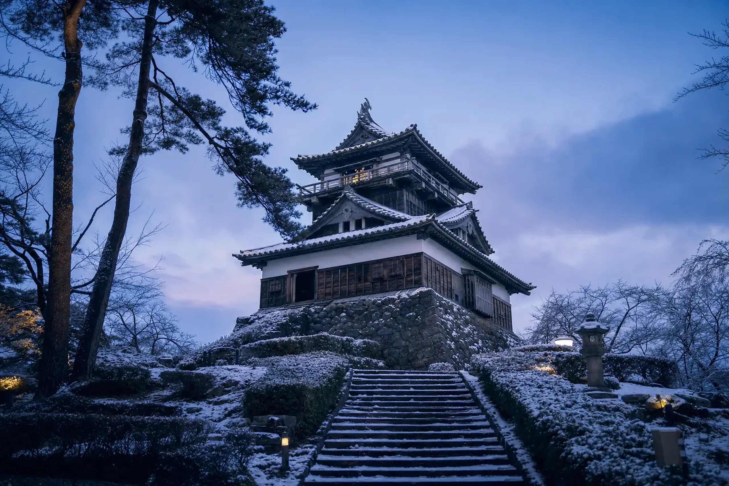 Maruoka Castle’s keep is small, at about 12.5 meters tall,