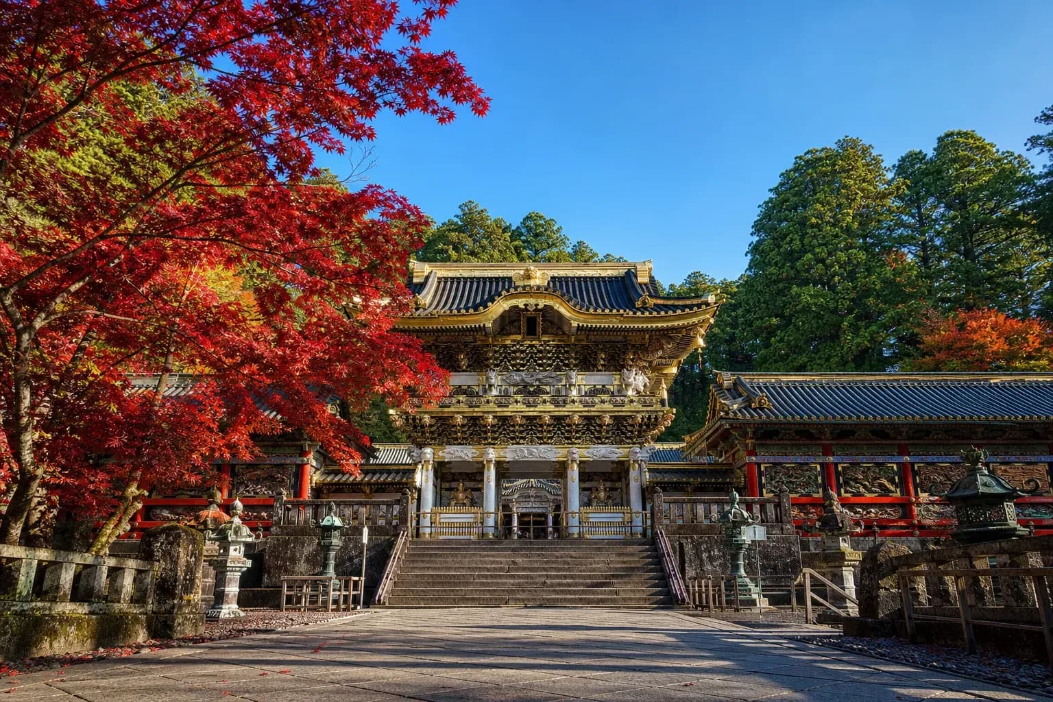 Yomeimon Gate at Nikkō Tōshō-gū in the morning with minimal crowds