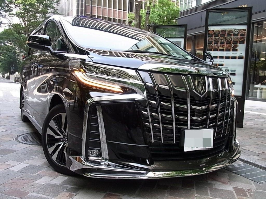 outside_privatecar