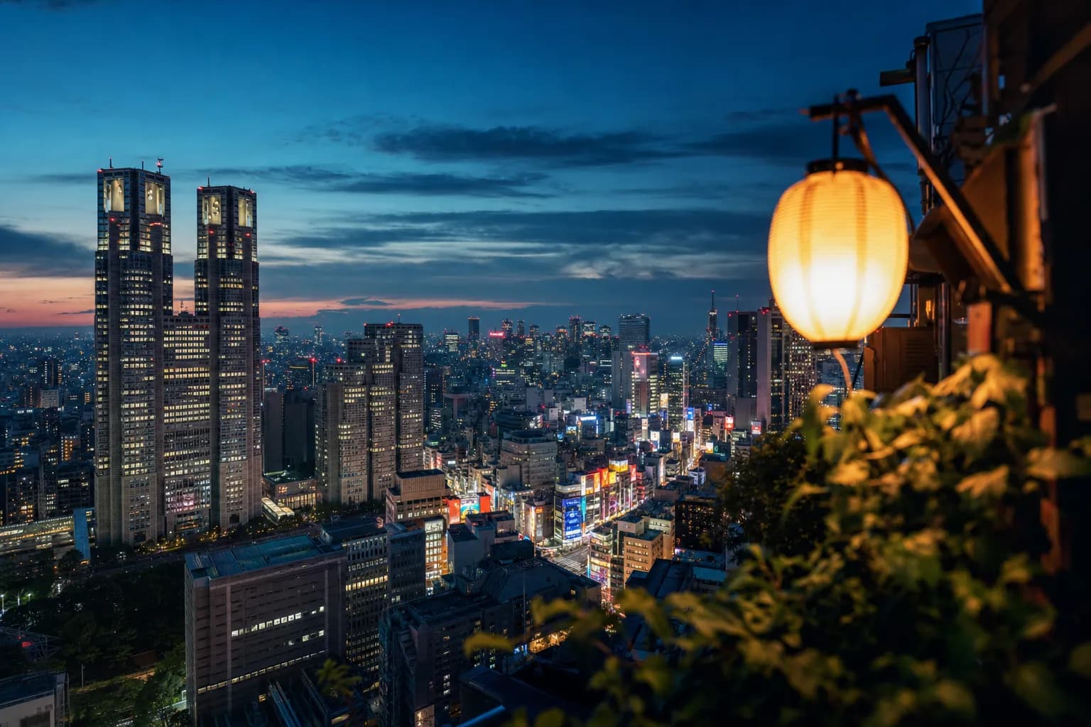 8 Essential Shinjuku Experiences You Need to See in Tokyo