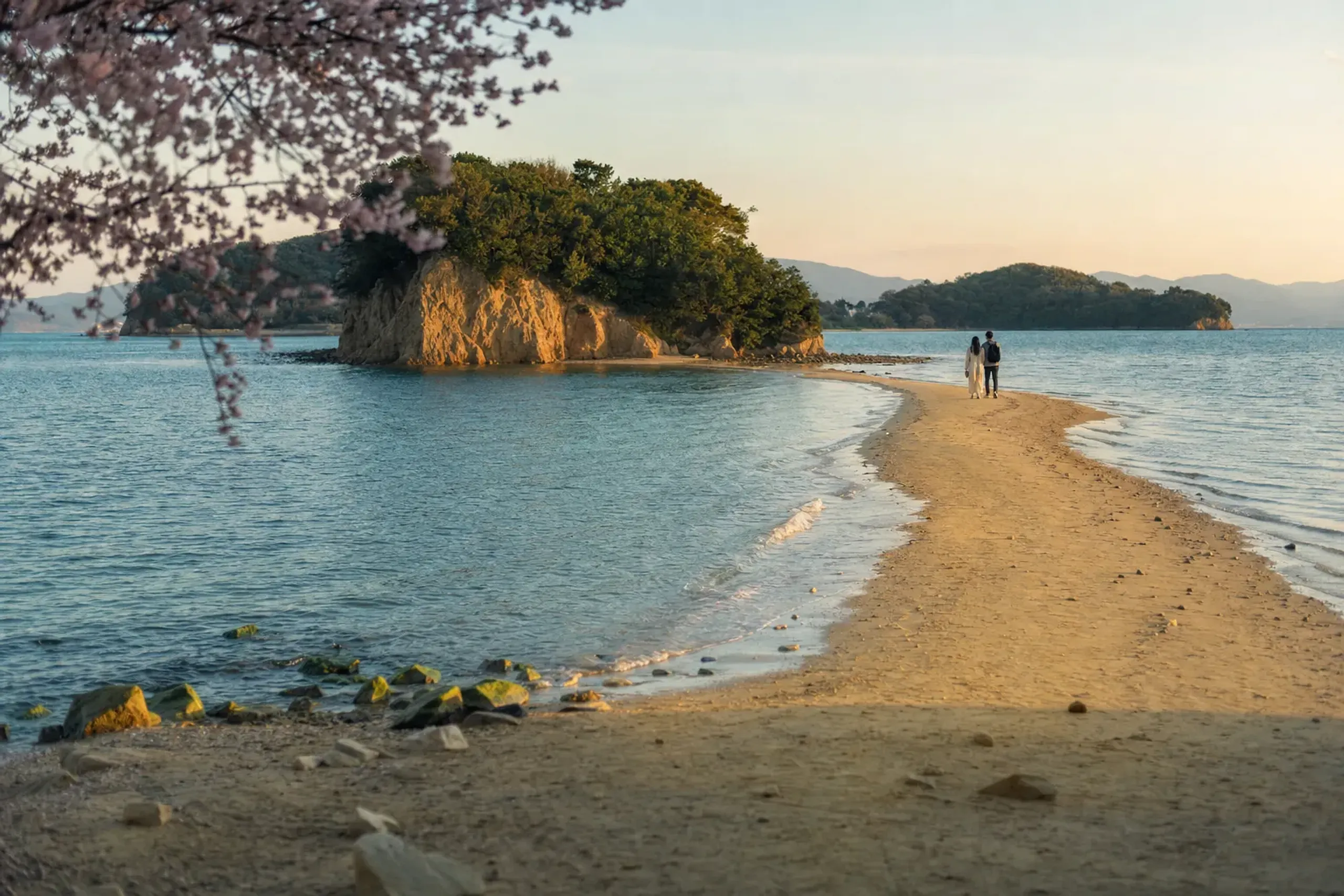 Angel Road is a sandbar that appears and disappears with