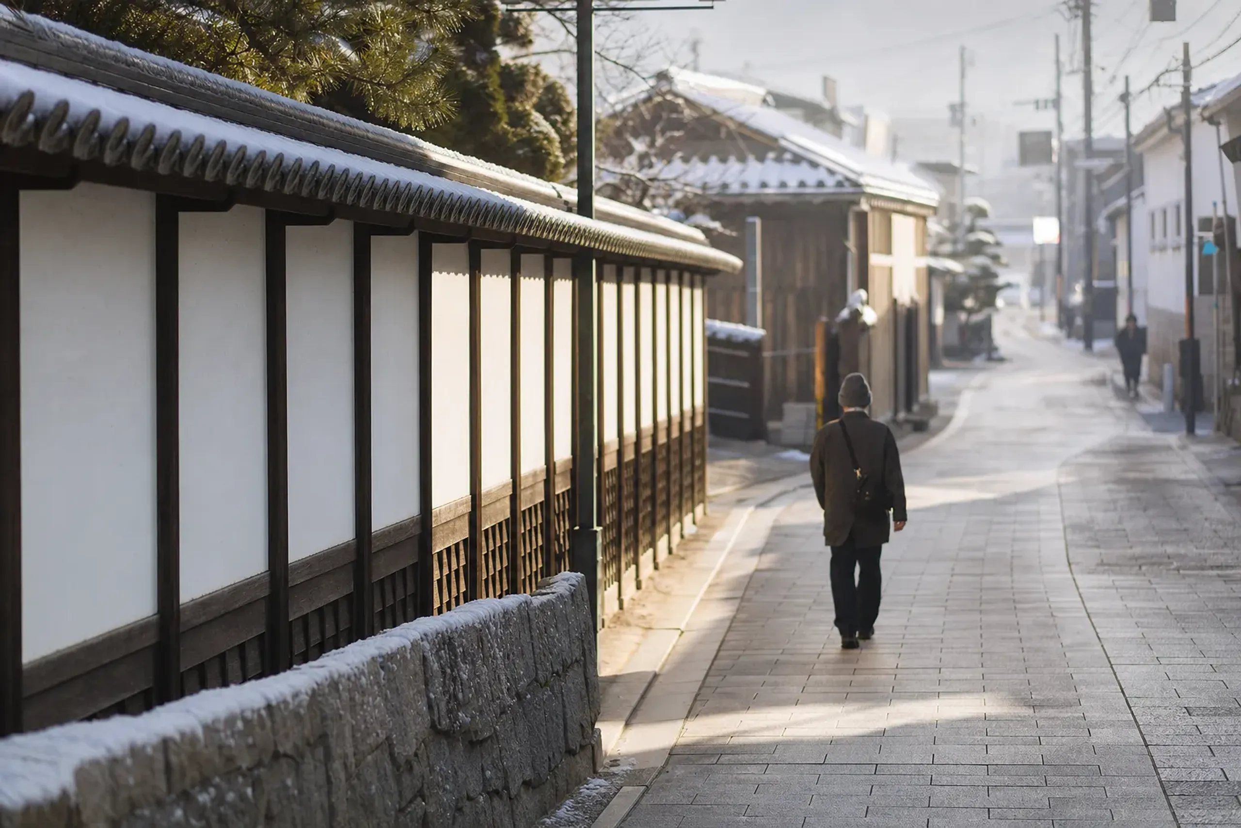 The district is a ten- to fifteen-minute walk from Takehara