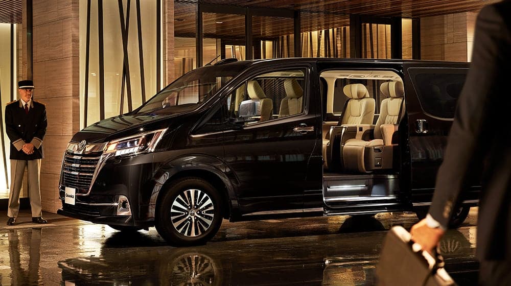 VIP Chauffeur-Driven Luxury Car Service for Osaka-Kansai Expo 2025