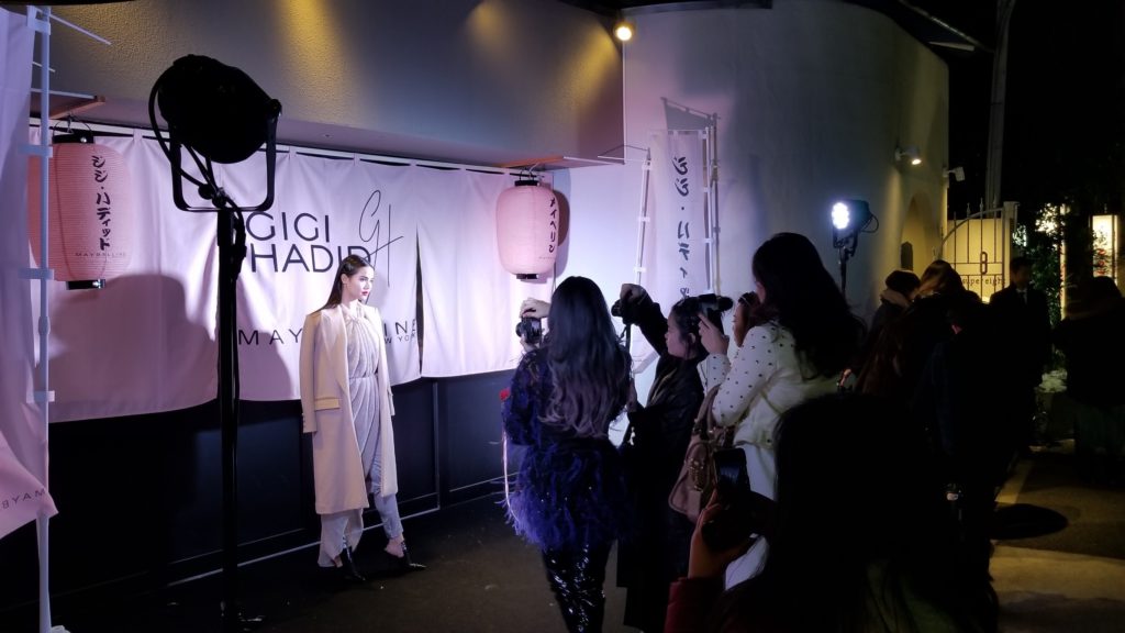 Yaya with Japan Royal Service