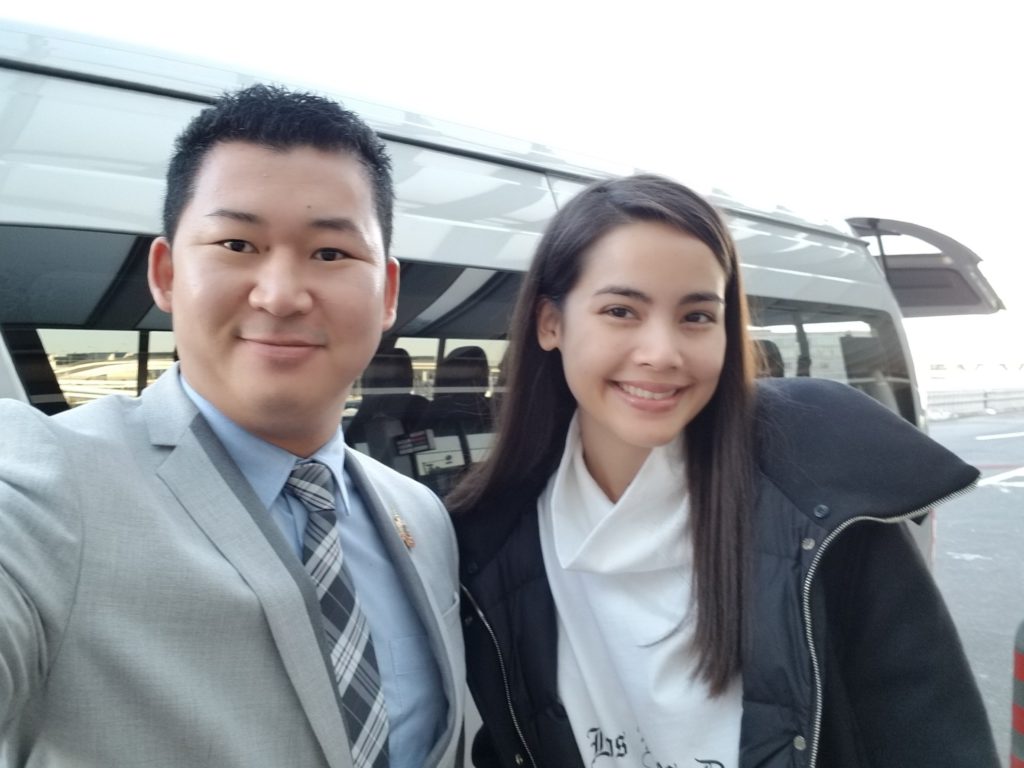 Yaya with Japan Royal Service